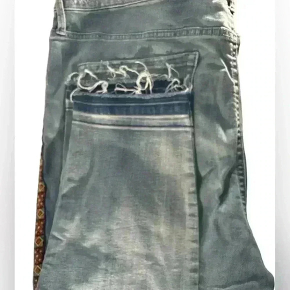 7Seven Crop Jeans with Frayed Hem ad Side Seam Embroidery Size 18W - Picture 6 of 12